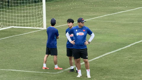 HLV Kim Sang Sik chi viện danh thủ World Cup hỗ trợ đội tuyển nữ Việt Nam 